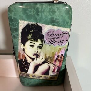 Wristlet Phone credit Card Purse.  Breakfast At Tiffany’s Scene.